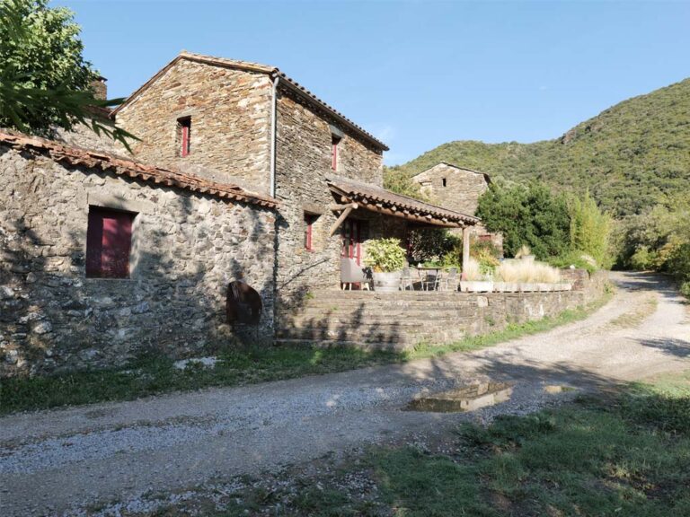 l'ancien gite du mas de Daumet dans le parc naturel des Cévennes