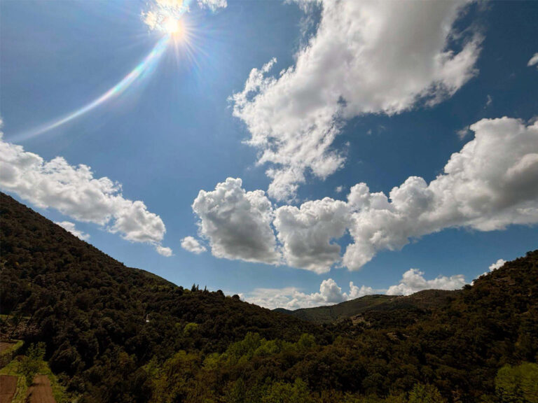 Vue depuis l'auberge du mas de Daumet dans le parc naturel des Cévennes